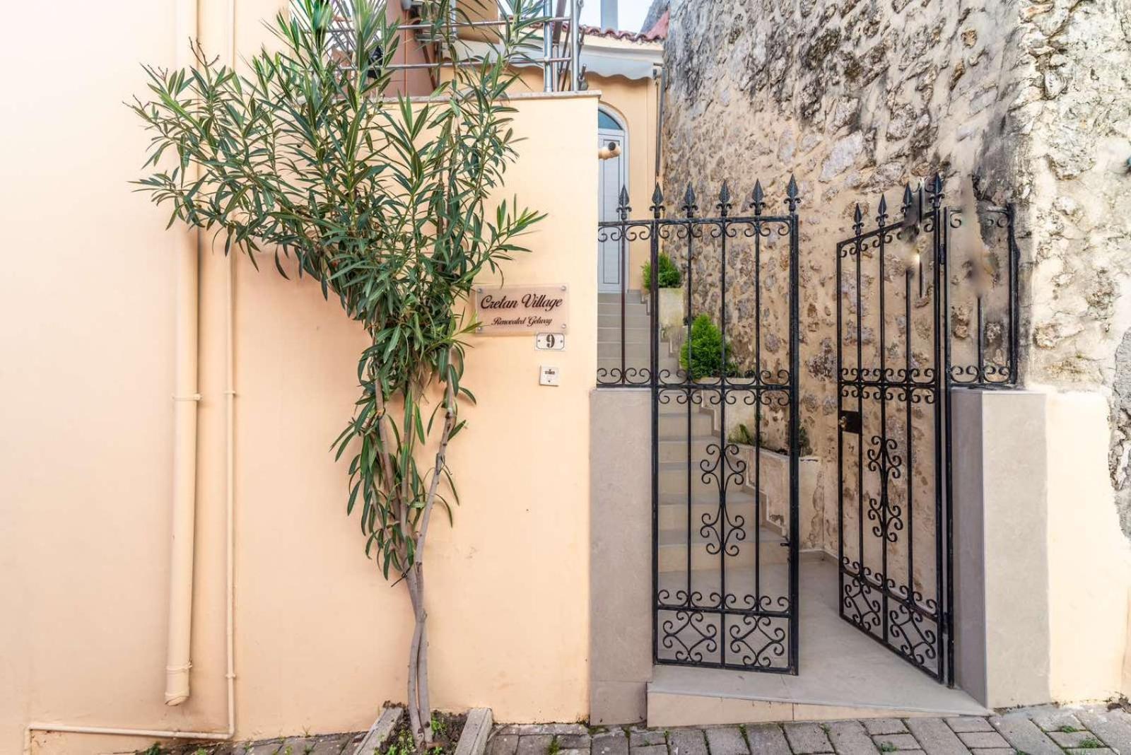 Cretan Village Renovated House Heraklion  Exterior photo